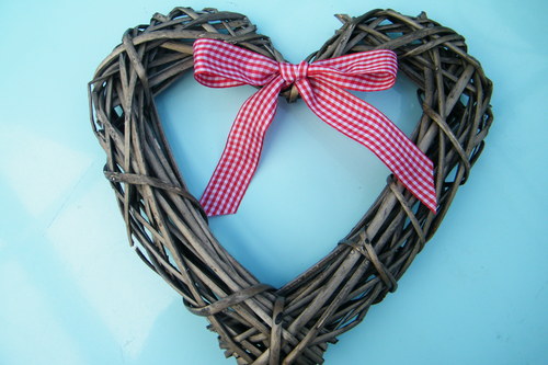 natural christmas decor heart wreath