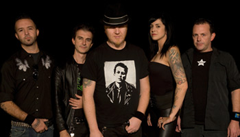 The Mahones