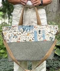 The Organized Traveler Pattern by Lisa Amundson of Around the Bobbin