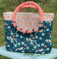 The Queenie Bag Pattern by Cotton Street Commons