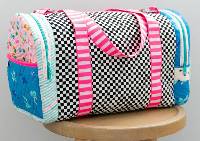 Lucy Duffle Pattern by Kaitlyn Howell of Knot and Thread Design.