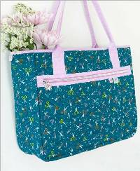Stitch and Stash Tote Pattern by Kaitlyn Howell of Knot and Thread Design