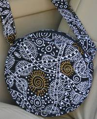 Roundabout Bag Pattern by Poorhouse Quilt Designs