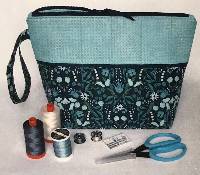 Sew Essential Bag Pattern by Cheryl Von Ruden & Rosemary Wissink of Stitchin' Sisters