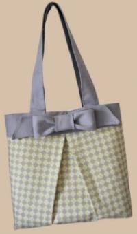 FREE Tohoku Tote tutorial by I Am Momma, Hear Me Roar