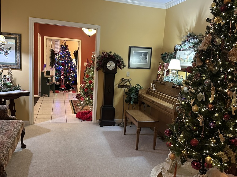 View of Inn's Garden Room showing a huge 12.5' Fall Decorated Tree. Annville Inn News.