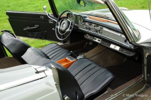 Mercedes-Benz 250 SL. CLICK HERE