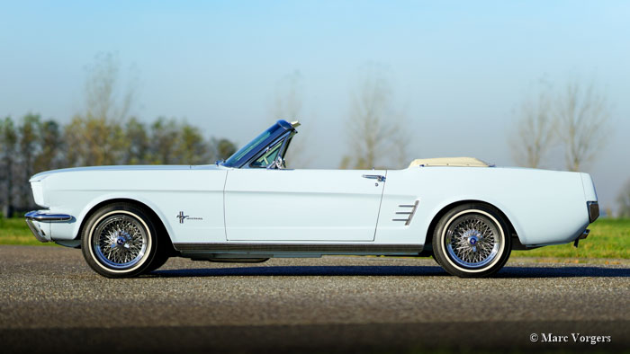 Ford Mustang V8 convertible. CLICK HERE