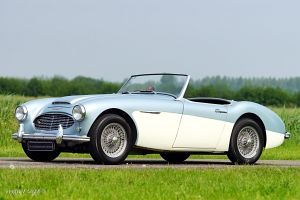 Austin Healey 100/6. CLICK HERE