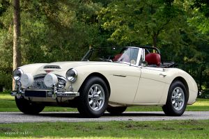 Austin Healey 3000 Mk III. CLICK HERE/KLIK HIER