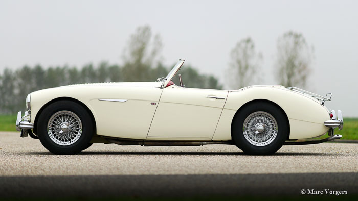 Austin Healey 3000 Mk II. CLICK HERE