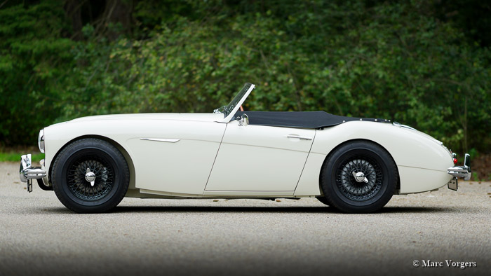 Austin Healey 3000 Mk II (BT-7). CLICK HERE