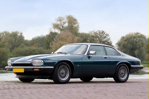 Jaguar XJS 4.0 Litre coupe. CLICK HERE/KLIK HIER