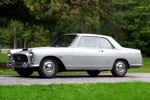 Lancia Flaminia. CLICK HERE 