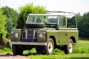 Land Rover 88. CLICK HERE