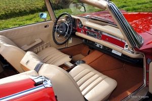 Mercedes-Benz 280 SL. CLICK HERE