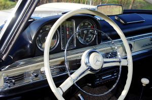 Mercedes-Benz 300 SL. CLICK HERE/KLIK HIER