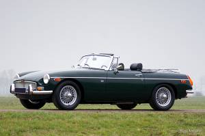 MG MGB roadster. CLICK HERE / KLIK HIER