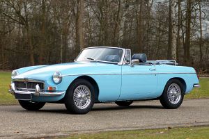 MG MGB roadster. CLICK HERE / KLIK HIER