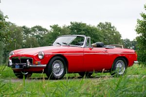 MG MGB roadster. CLICK HERE / KLIK HIER