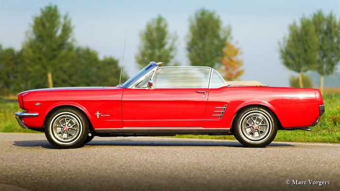 Ford Mustang convertible. CLICK HERE