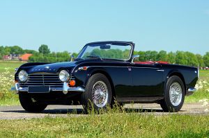 Triumph TR 4a. CLICK HERE/KLIK HIER