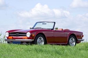 Triumph TR 6 CLICK HERE / KLIK HIER