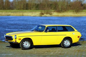 Volvo 1800 ES. CLICK HERE