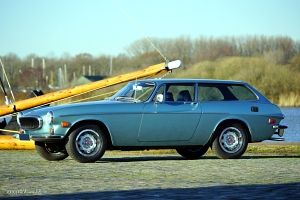 Volvo 1800 ES. CLICK HERE