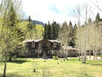 Arbor House in South Fork is a beautiful inn located in scenic surroundings