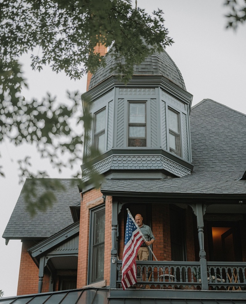 Gable House displays patriotic flag 