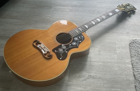 Gibson J200 'Montana' Special