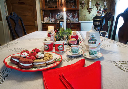 Holden House celebrates the holidays with specials to warm your heart