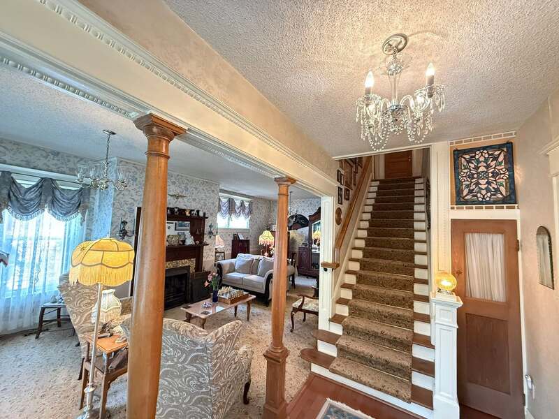 Welcome foyer at Holden House Colorado Springs