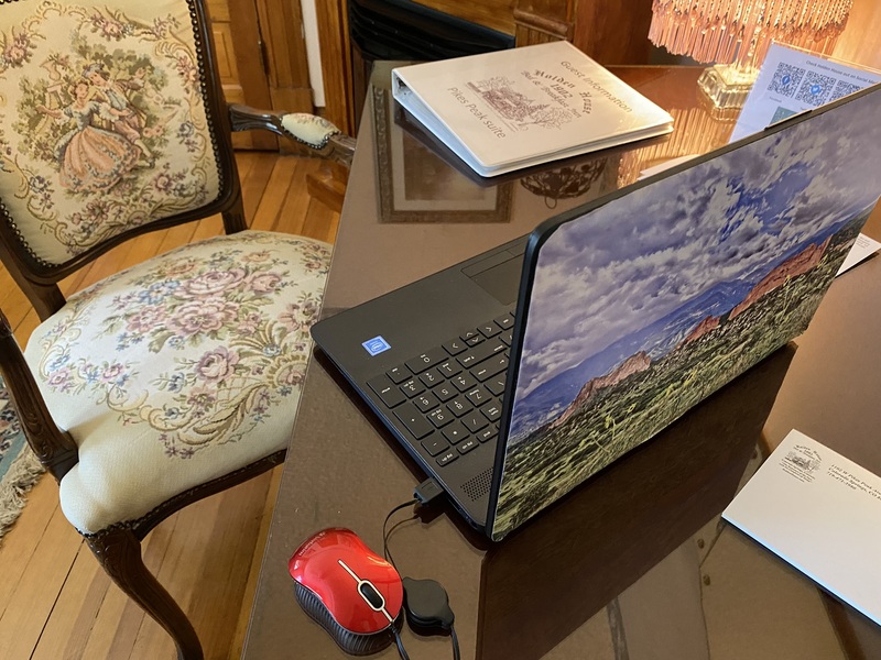 Book Direct at Holden House official website