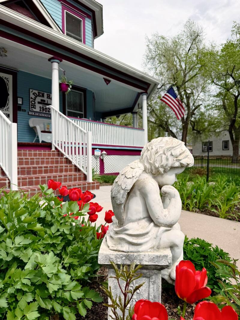 Holden House gardens are springing alive in Colorado Springs 