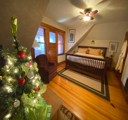 The Pikes Peak suite with Christmas lights