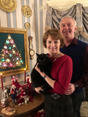 Innkeepers Sallie and Welling Clark and Mingtoy wish you a Merry Christmas!