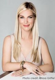 Laura Lynne Jackson