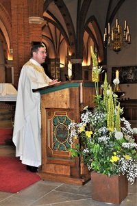 Priesterjubileum pastoor De Jong