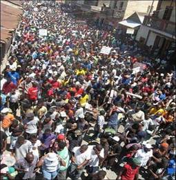 https://i1.wp.com/sfbayview.com/wp-content/uploads/2016/12/Haiti-election-protest-tens-of-thousands-pack-streets-daily-1216-by-HIP-1-web.jpg?resize=300%2C400